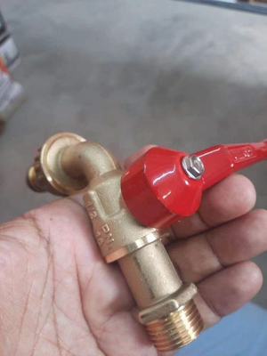 Válvula de apertura rápida de latón de baño con globo de seguridad ajustable