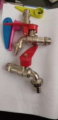 China proveedor de bajo precio de latón bibcock grifo de agua china