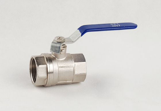 Vávula de bola atornillada manual de la vávula de bola de Heater Brass del agua del OEM 50m m
