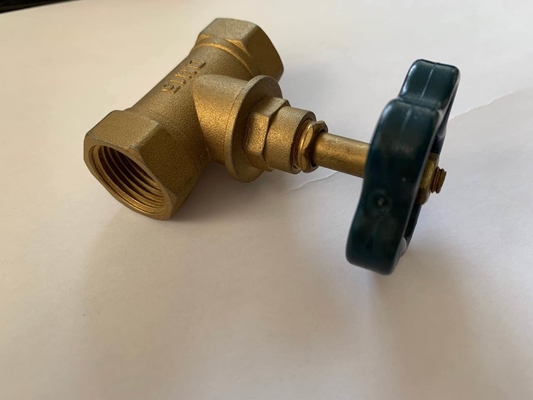 Accesorios de cobre amarillo del grifo del cuarto de baño de la válvula de parada del agua no que aherrumbran 3/4inch
